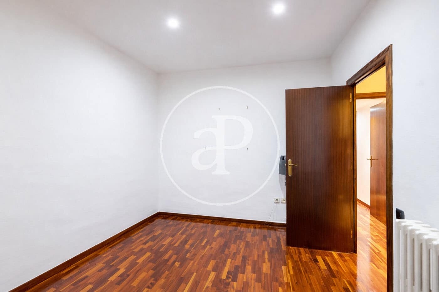4 sypialnia Apartament na sprzedaż w Miasto Barcelona - 639 000 € (Ref: 9773041)