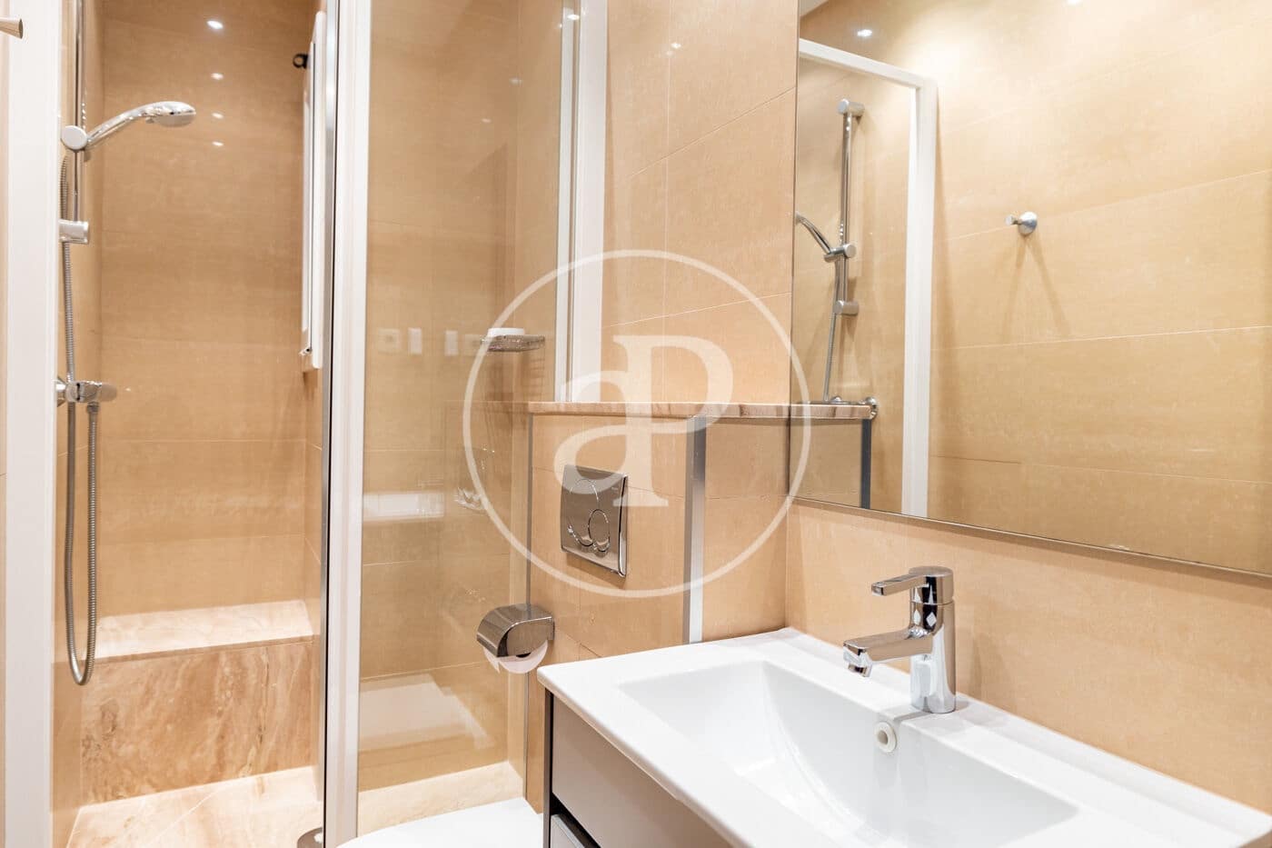 4 sypialnia Apartament na sprzedaż w Miasto Barcelona - 639 000 € (Ref: 9773041)