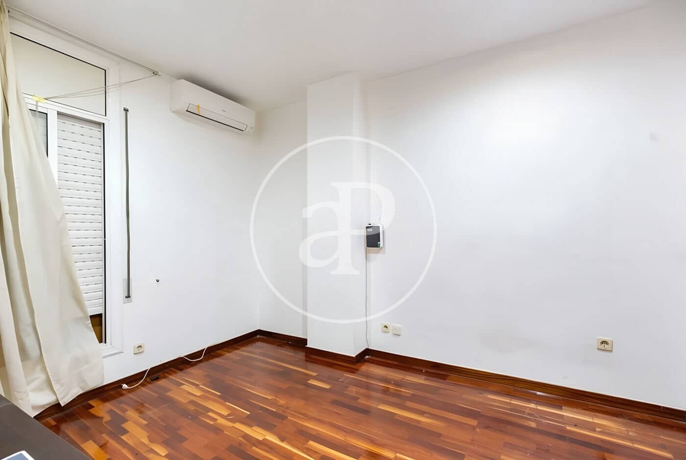 4 sypialnia Apartament na sprzedaż w Miasto Barcelona - 639 000 € (Ref: 9773041)