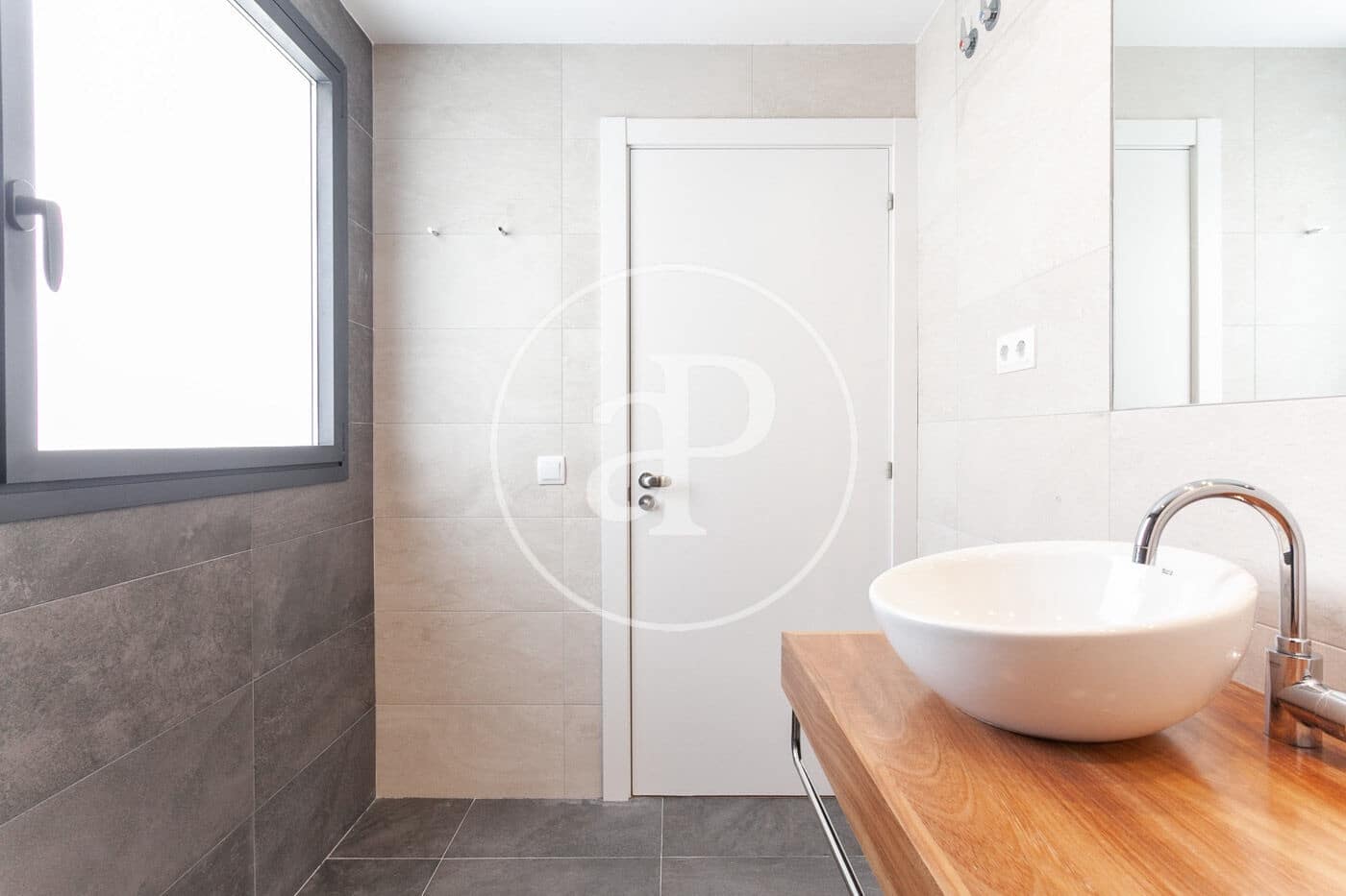 1 sypialnia Apartament do wynajęcia w Miasto Barcelona - 1 650 € (Ref: 9773043)