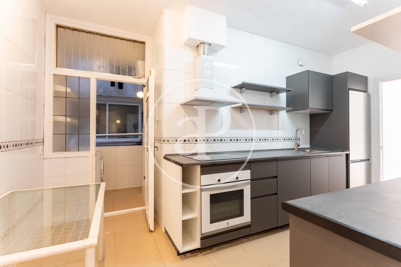 4 sovrum Lägenhet att hyra i Barcelona stad med garage - 2 450 € (Ref: 9773044)