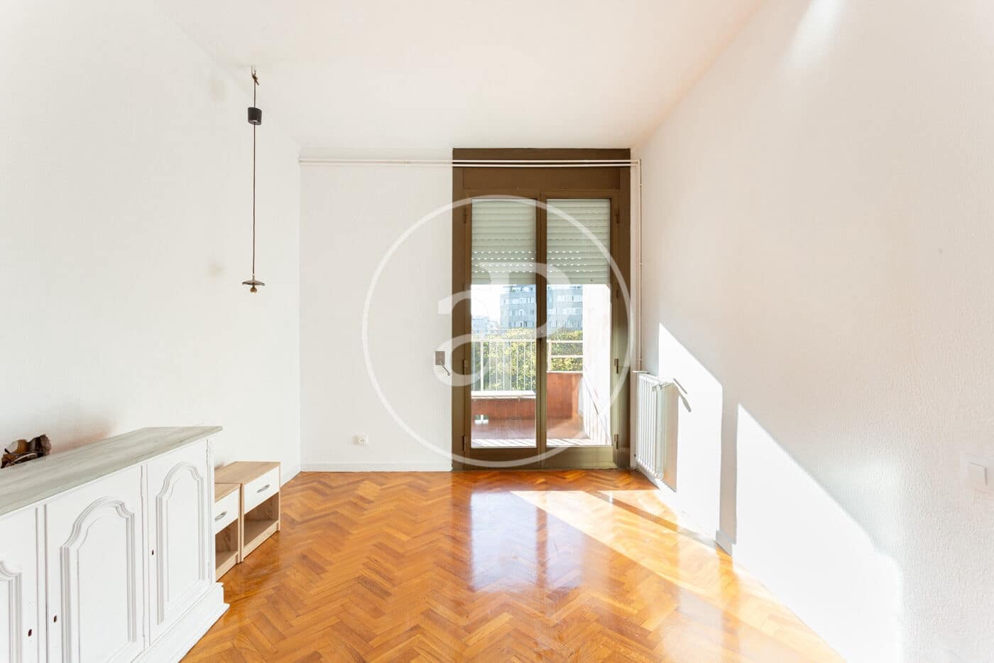 4 sovrum Lägenhet att hyra i Barcelona stad med garage - 2 450 € (Ref: 9773044)