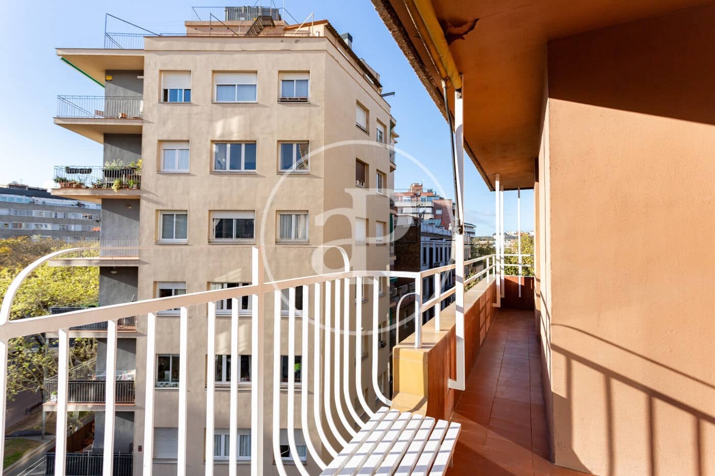 4 sovrum Lägenhet att hyra i Barcelona stad med garage - 2 450 € (Ref: 9773044)