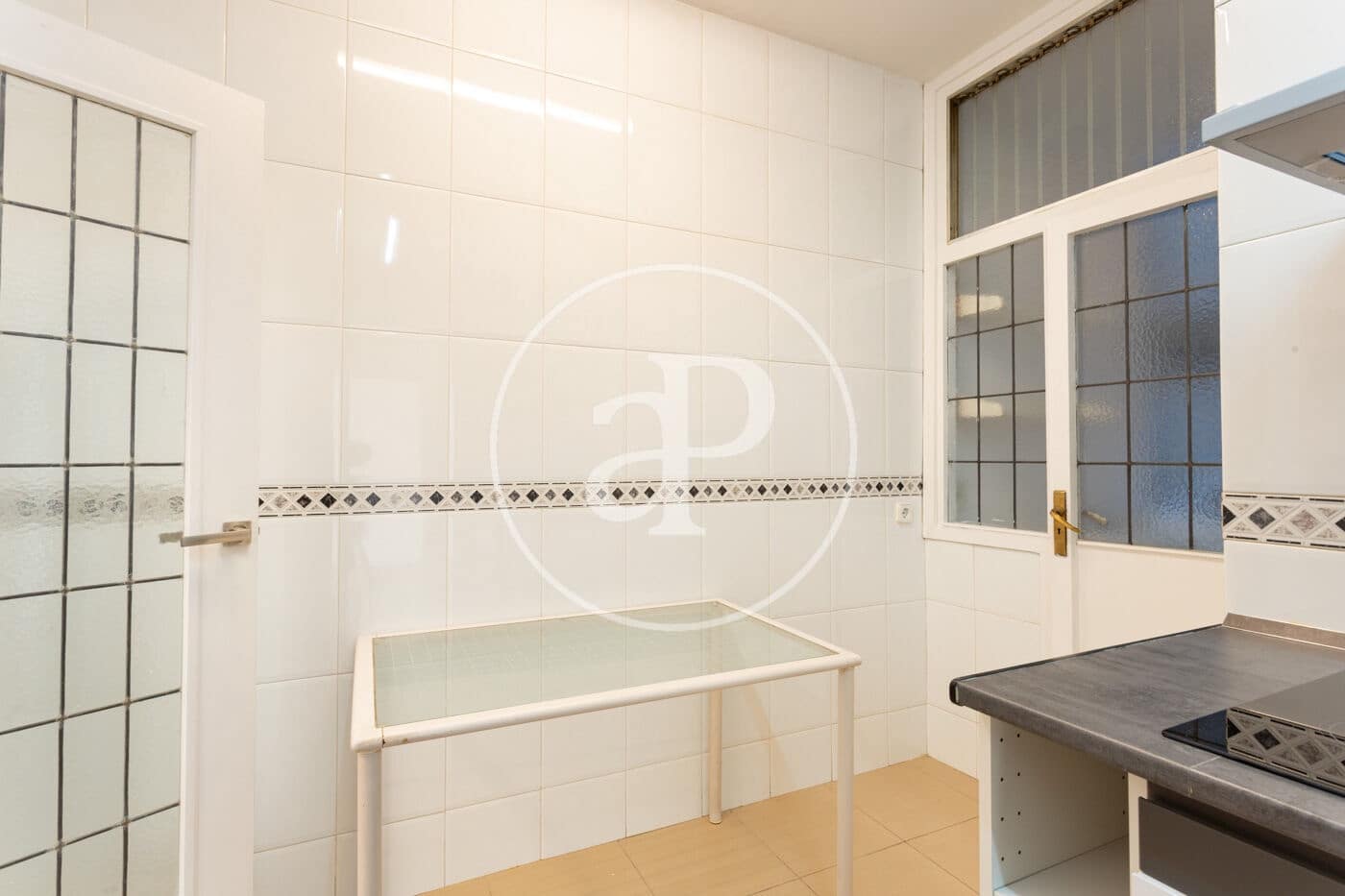4 sovrum Lägenhet att hyra i Barcelona stad med garage - 2 450 € (Ref: 9773044)