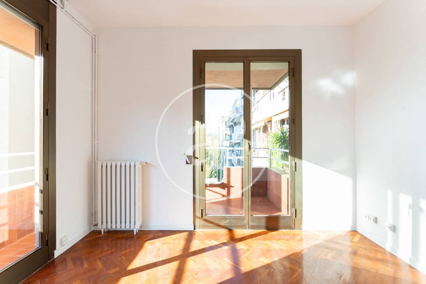 4 sovrum Lägenhet att hyra i Barcelona stad med garage - 2 450 € (Ref: 9773044)