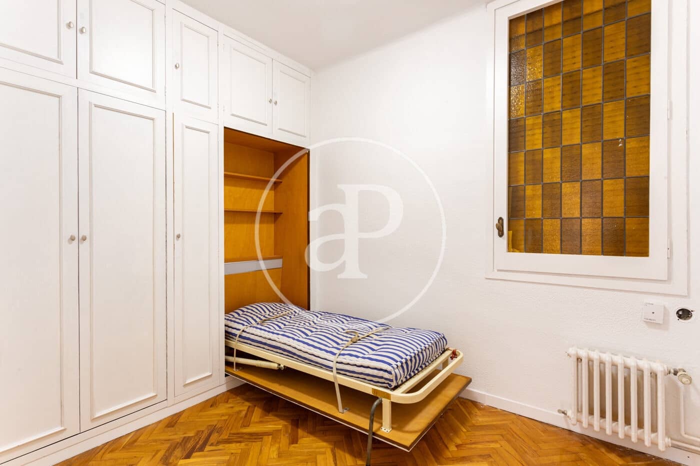 4 sovrum Lägenhet att hyra i Barcelona stad med garage - 2 450 € (Ref: 9773044)