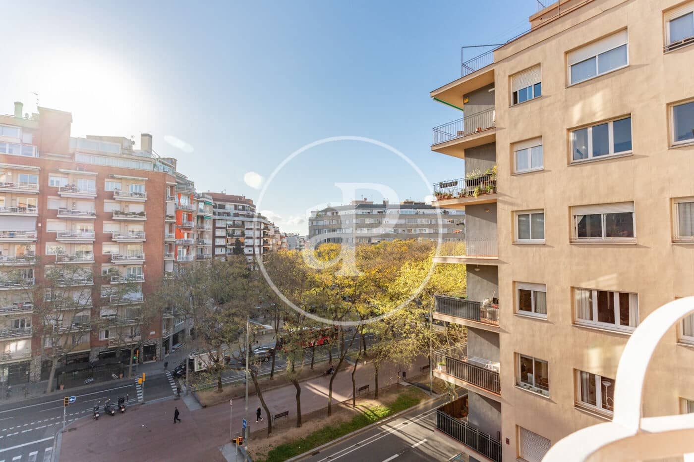 4 sovrum Lägenhet att hyra i Barcelona stad med garage - 2 450 € (Ref: 9773044)