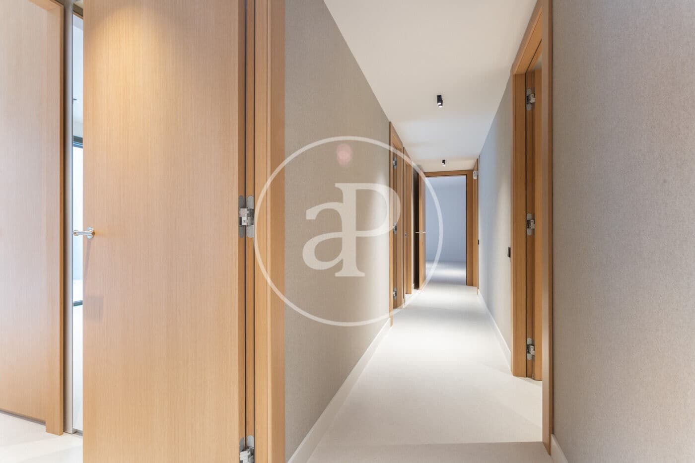 4 makuuhuone Huoneisto vuokrattavana paikassa Barcelona kaupunki mukana uima-altaan 
autotalli - 5 500 € (Ref: 9773046)