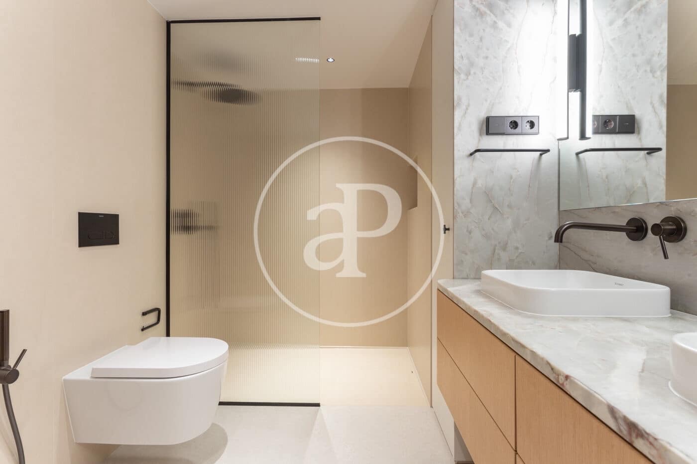 4 makuuhuone Huoneisto vuokrattavana paikassa Barcelona kaupunki mukana uima-altaan 
autotalli - 5 500 € (Ref: 9773046)