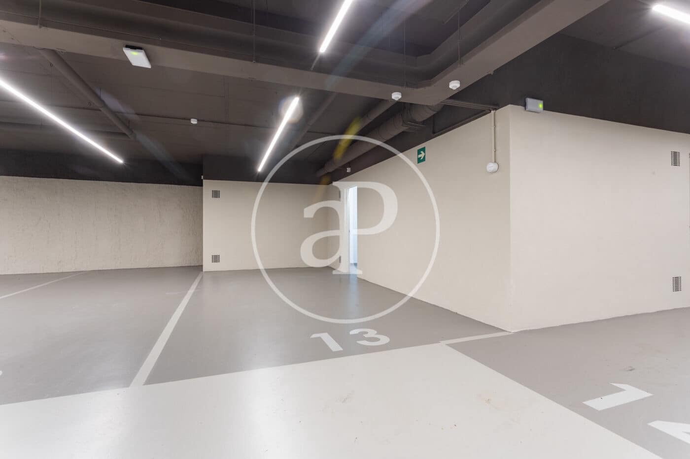 4 makuuhuone Huoneisto vuokrattavana paikassa Barcelona kaupunki mukana uima-altaan 
autotalli - 5 500 € (Ref: 9773046)