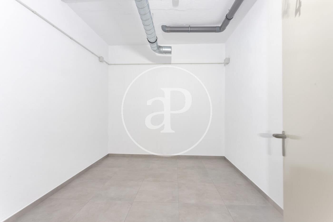 4 makuuhuone Huoneisto vuokrattavana paikassa Barcelona kaupunki mukana uima-altaan 
autotalli - 5 500 € (Ref: 9773046)