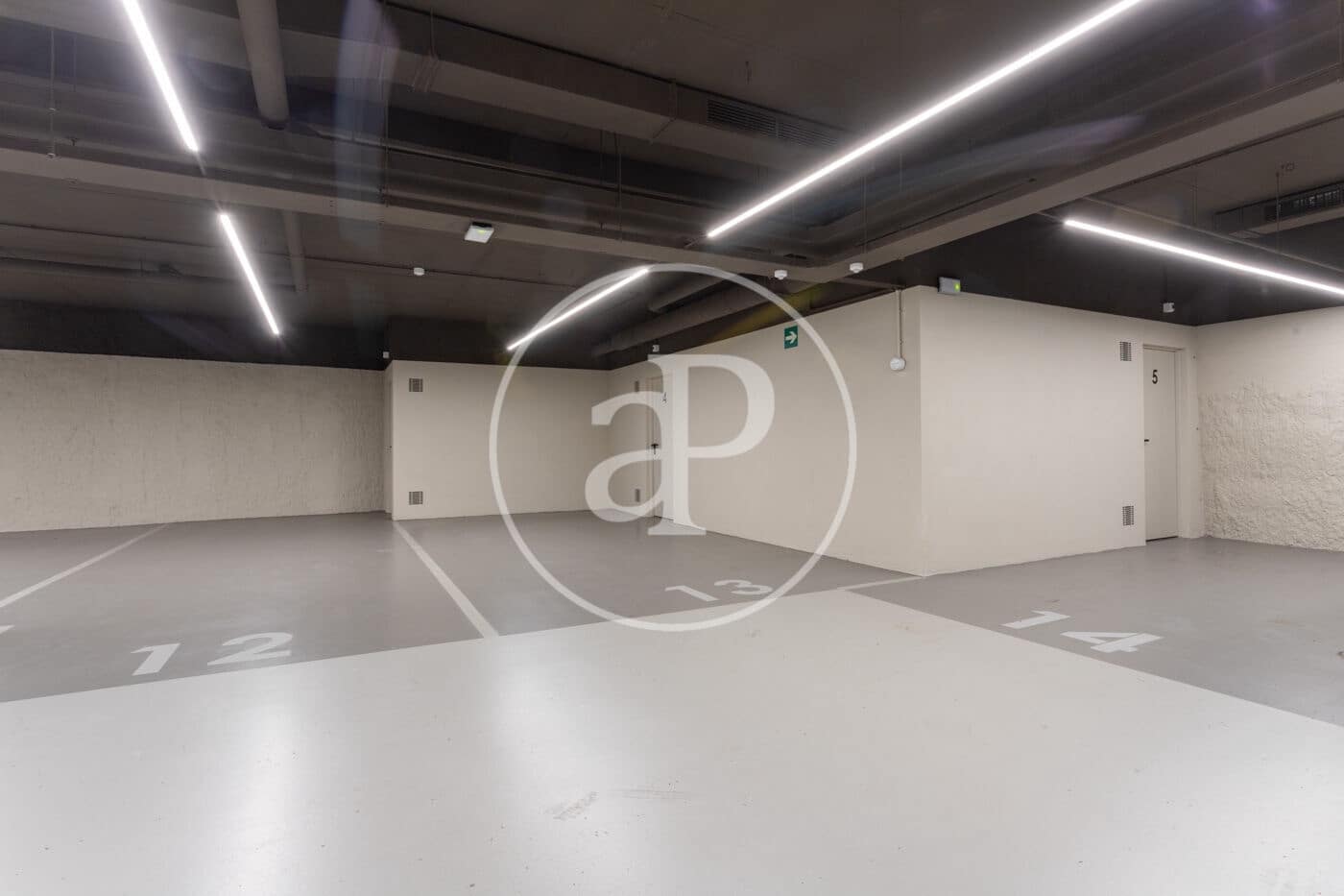 4 makuuhuone Huoneisto vuokrattavana paikassa Barcelona kaupunki mukana uima-altaan 
autotalli - 5 500 € (Ref: 9773046)