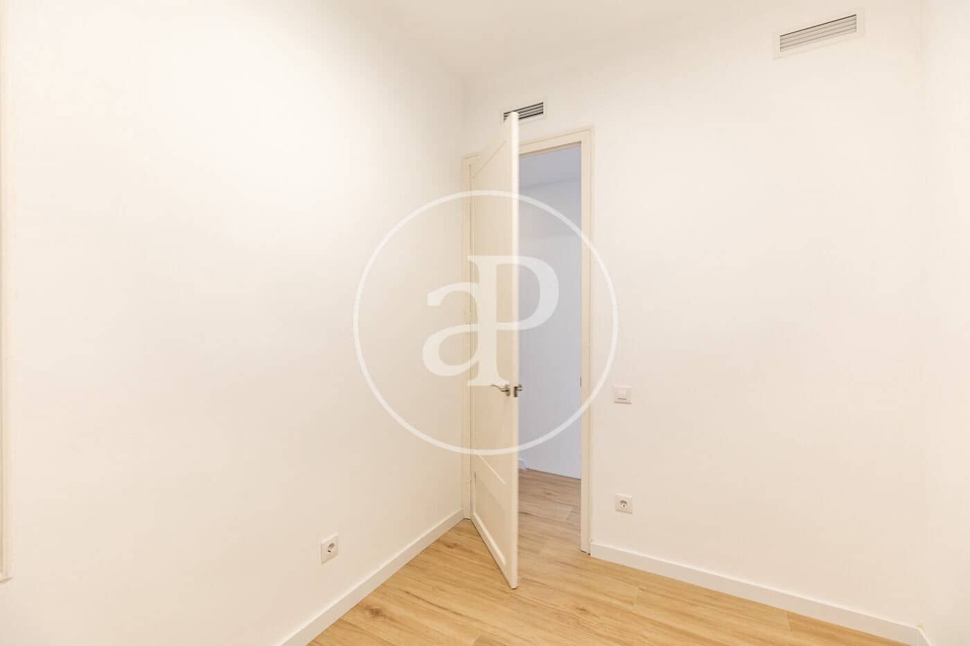 3 sypialnia Apartament na sprzedaż w Miasto Barcelona - 550 000 € (Ref: 9773047)