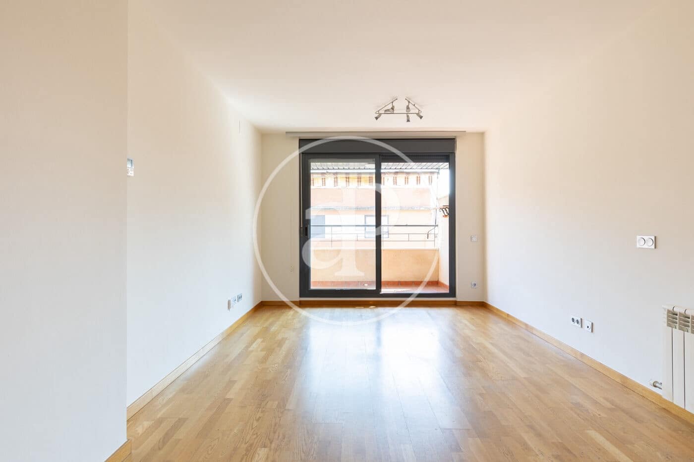 3 sypialnia Apartament do wynajęcia w Sabadell z basenem garażem - 1 336 € (Ref: 9773048)