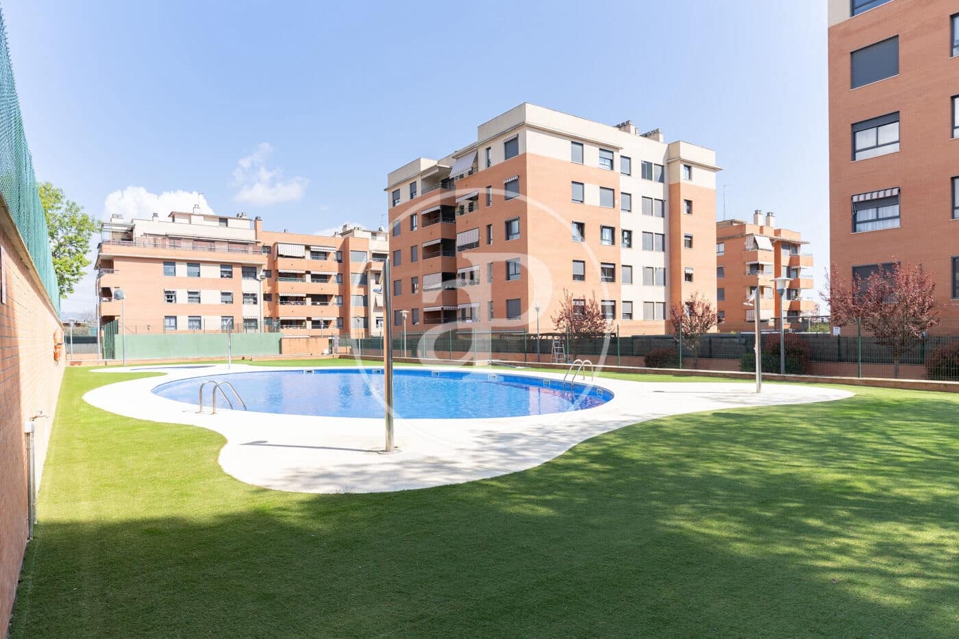 3 sypialnia Apartament do wynajęcia w Sabadell z basenem garażem - 1 336 € (Ref: 9773048)