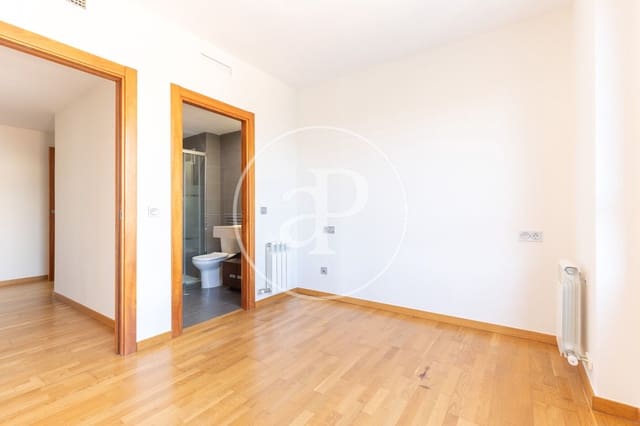 3 sypialnia Apartament do wynajęcia w Sabadell - 1 336 € (Ref: 9773048)
