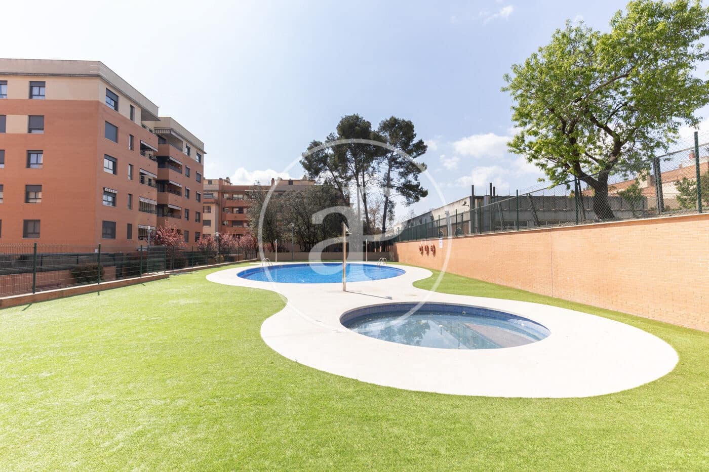 3 sypialnia Apartament do wynajęcia w Sabadell z basenem garażem - 1 336 € (Ref: 9773048)