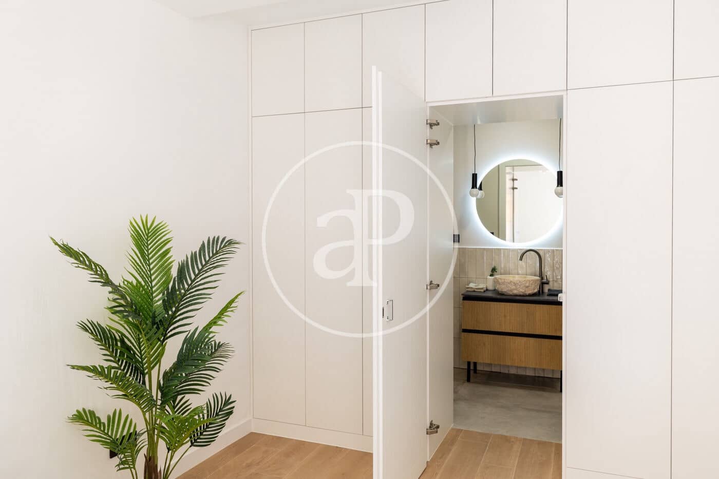 3 slaapkamer Appartement te koop in Barcelona stad - € 669.000 (Ref: 9778103)