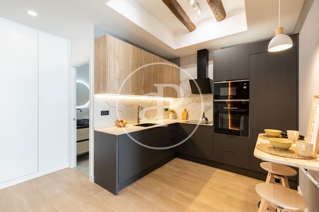 3 slaapkamer Appartement te koop in El Poblenou, Barcelona stad - € 669.000 (Ref: 9778103)