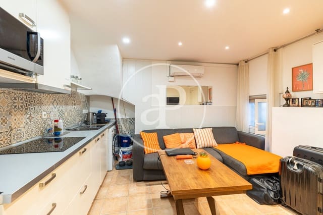 1 soveværelse Lejlighed til salg i La Barceloneta, Barcelona by - € 175.000 (Ref: 9780536)