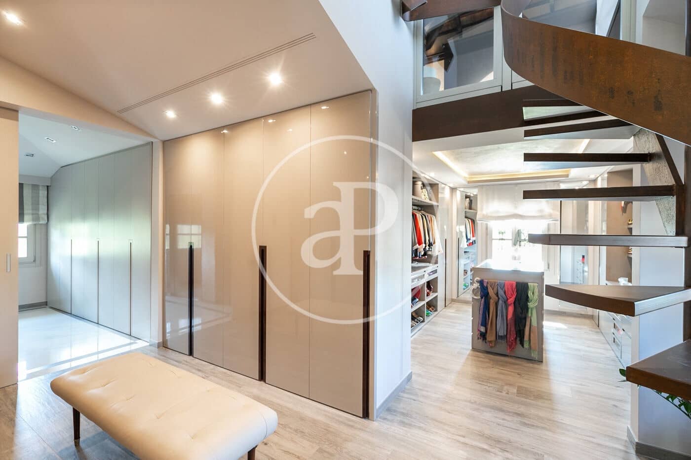 7 sypialnia Willa na sprzedaż w Miasto Barcelona z basenem - 10 500 000 € (Ref: 9780537)