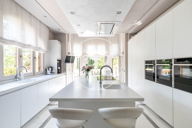 7 sypialnia Willa na sprzedaż w Pedralbes, Miasto Barcelona z basenem - 10 500 000 € (Ref: 9780537)