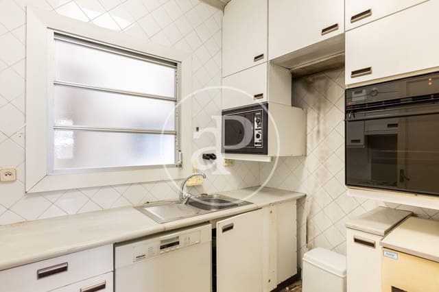 3 makuuhuone Huoneisto myytävänä paikassa El Putxet i El Farró, Barcelona kaupunki - 450 000 € (Ref: 9780538)