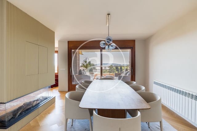 4 soverom Leilighet til salgs i Les Tres Torres, Barcelona by - € 2 000 000 (Ref: 9780540)