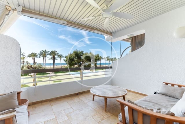 3 chambre Appartement à vendre à Vilanova i la Geltrú avec piscine - 655 000 € (Ref: 9783240)