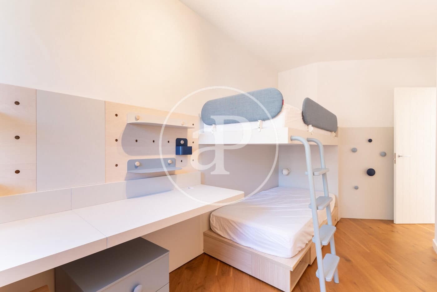 3 chambre Appartement à vendre à Vilanova i la Geltru avec piscine - 655 000 € (Ref: 9783240)