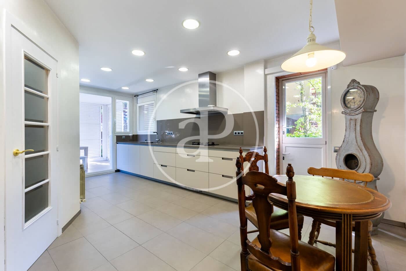 4 bedroom Villa for sale in Sant Cugat del Valles - € 1,600,000 (Ref: 9783241)