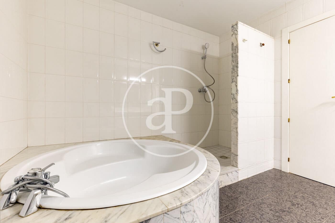 4 bedroom Villa for sale in Sant Cugat del Valles - € 1,600,000 (Ref: 9783241)