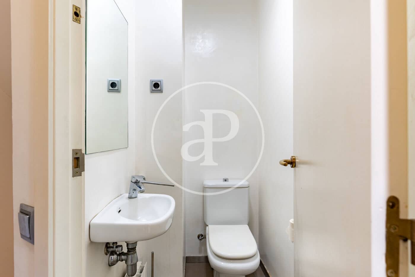 4 bedroom Villa for sale in Sant Cugat del Valles - € 1,600,000 (Ref: 9783241)