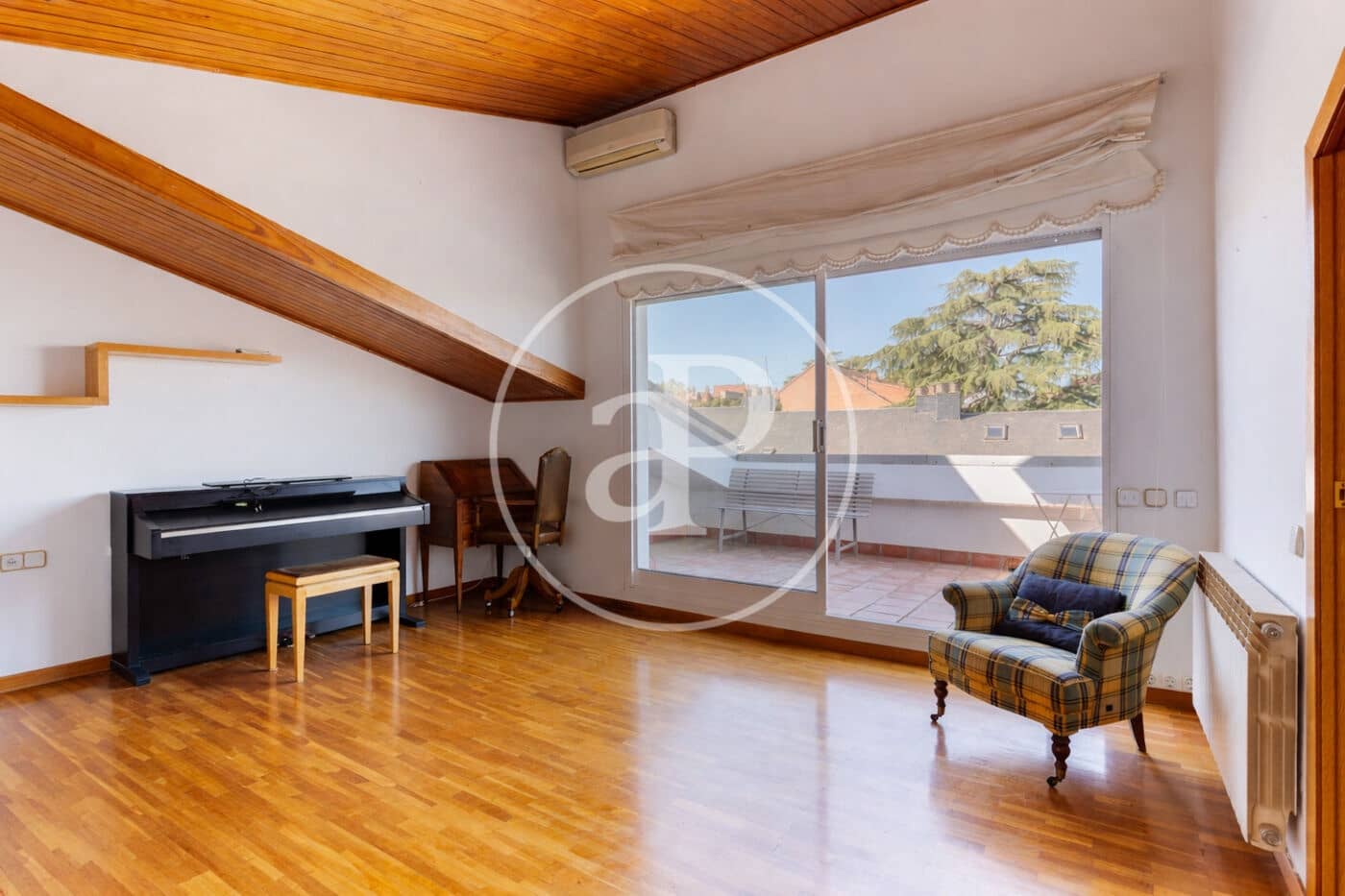 4 bedroom Villa for sale in Sant Cugat del Valles - € 1,600,000 (Ref: 9783241)