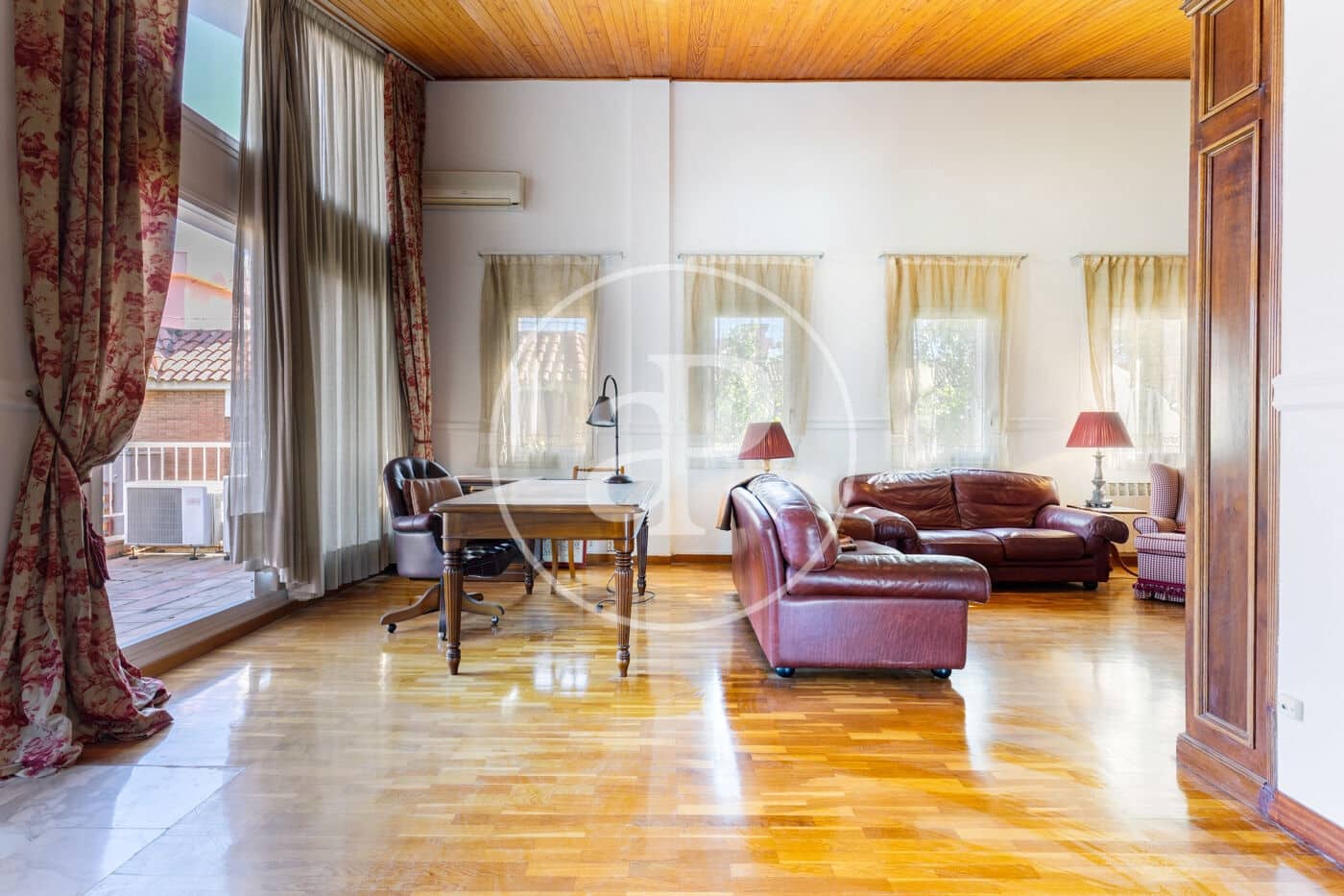 4 bedroom Villa for sale in Sant Cugat del Valles - € 1,600,000 (Ref: 9783241)