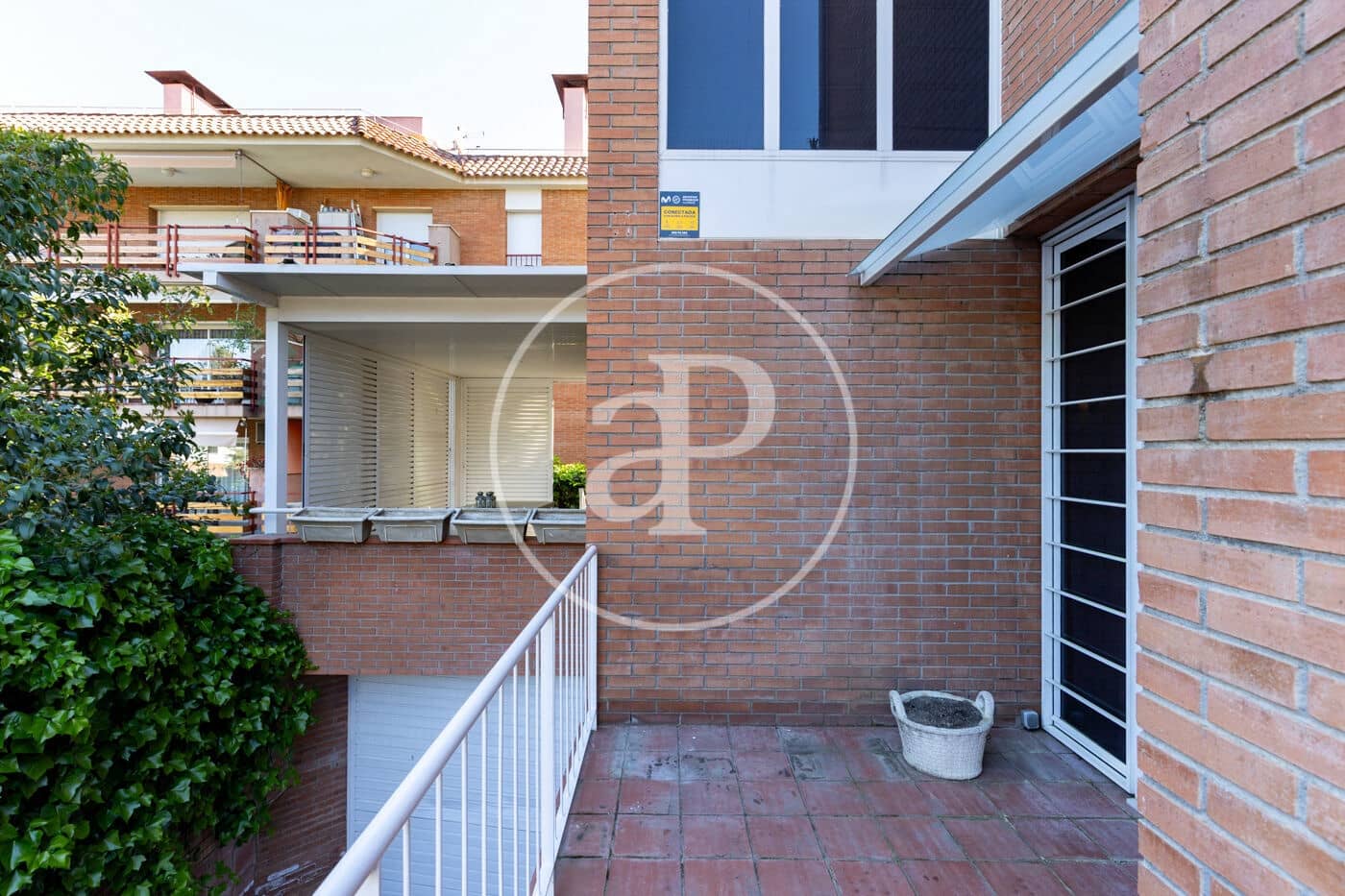 4 bedroom Villa for sale in Sant Cugat del Valles - € 1,600,000 (Ref: 9783241)