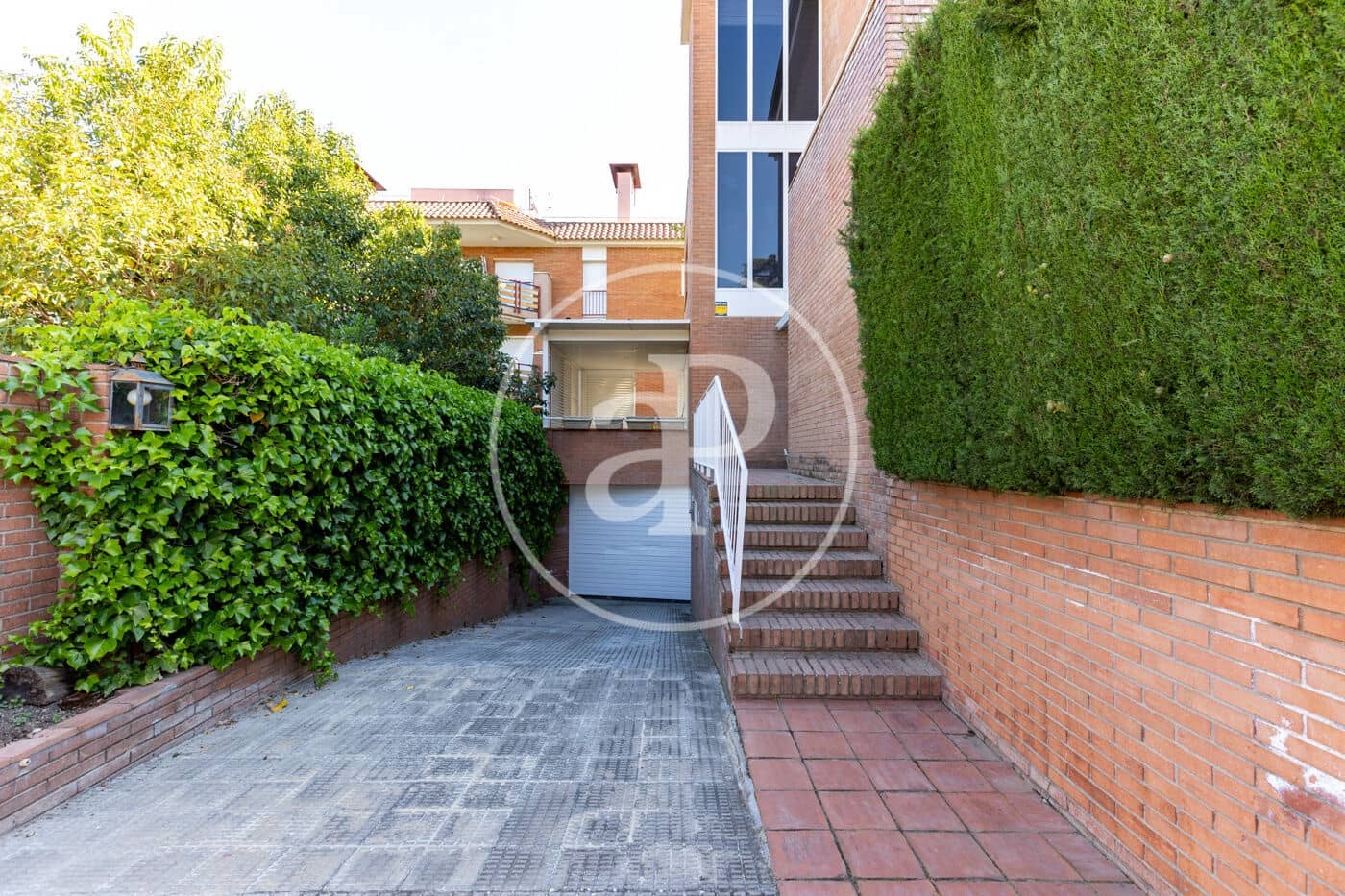 4 bedroom Villa for sale in Sant Cugat del Valles - € 1,600,000 (Ref: 9783241)