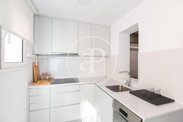 2 slaapkamer Appartement te koop in L'Antiga Esquerra de L'Eixample, Barcelona stad - € 460.000 (Ref: 9783242)