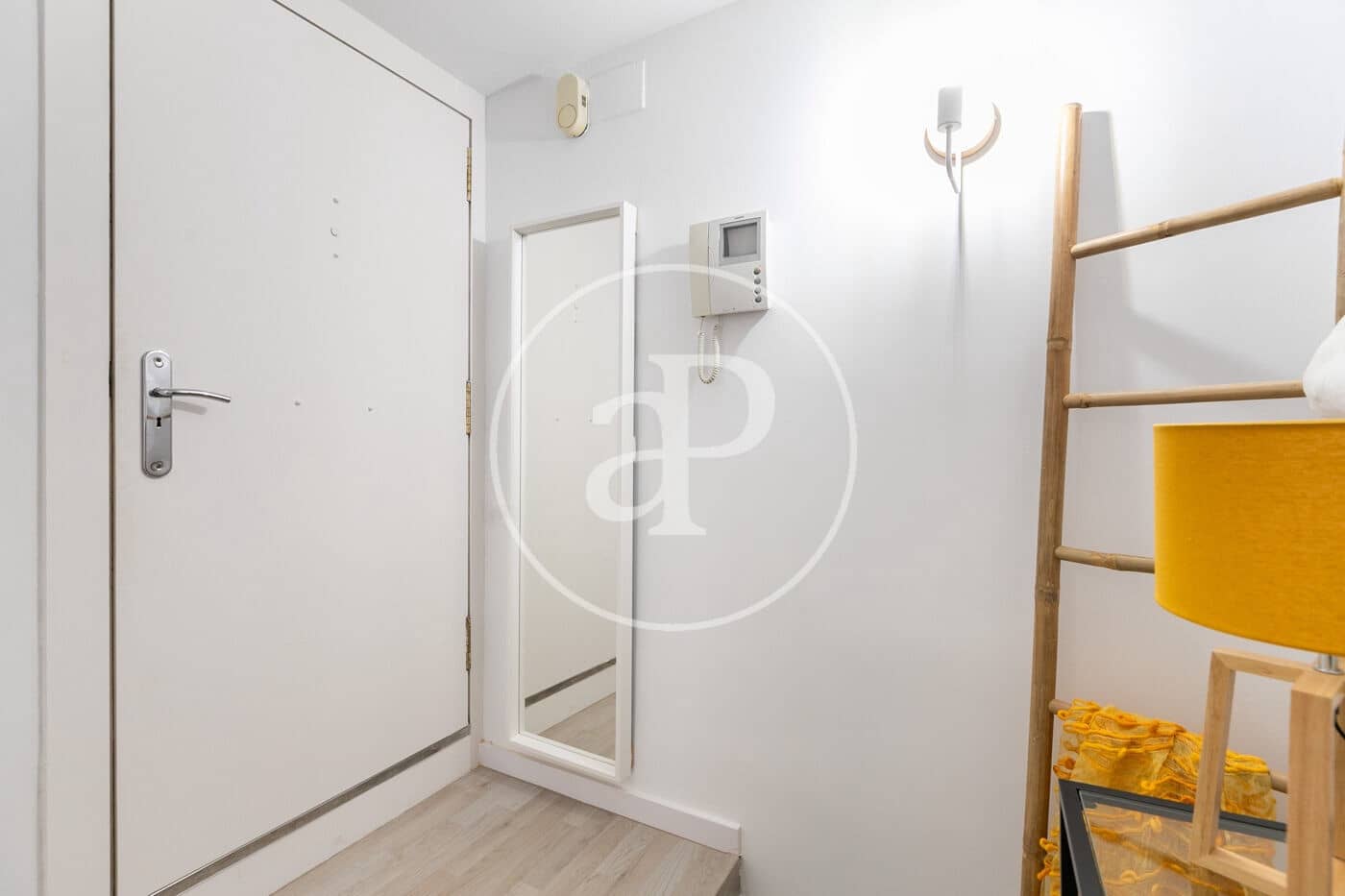 2 slaapkamer Appartement te koop in Barcelona stad - € 460.000 (Ref: 9783242)