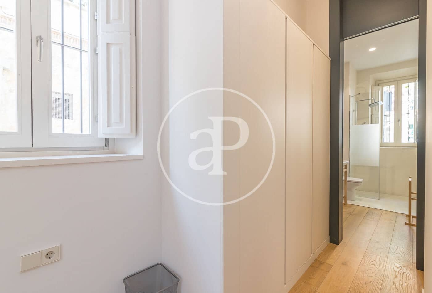 3 makuuhuone Huvila vuokrattavana paikassa Barcelona kaupunki mukana uima-altaan 
autotalli - 7 850 € (Ref: 9788386)