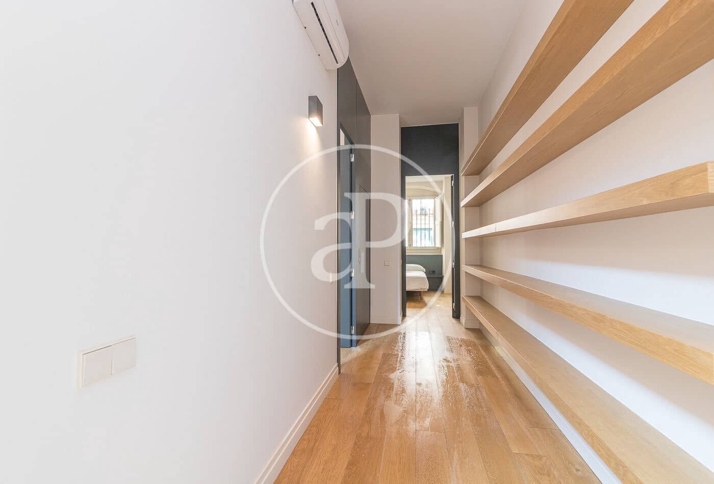 3 makuuhuone Huvila vuokrattavana paikassa Barcelona kaupunki mukana uima-altaan 
autotalli - 7 850 € (Ref: 9788386)