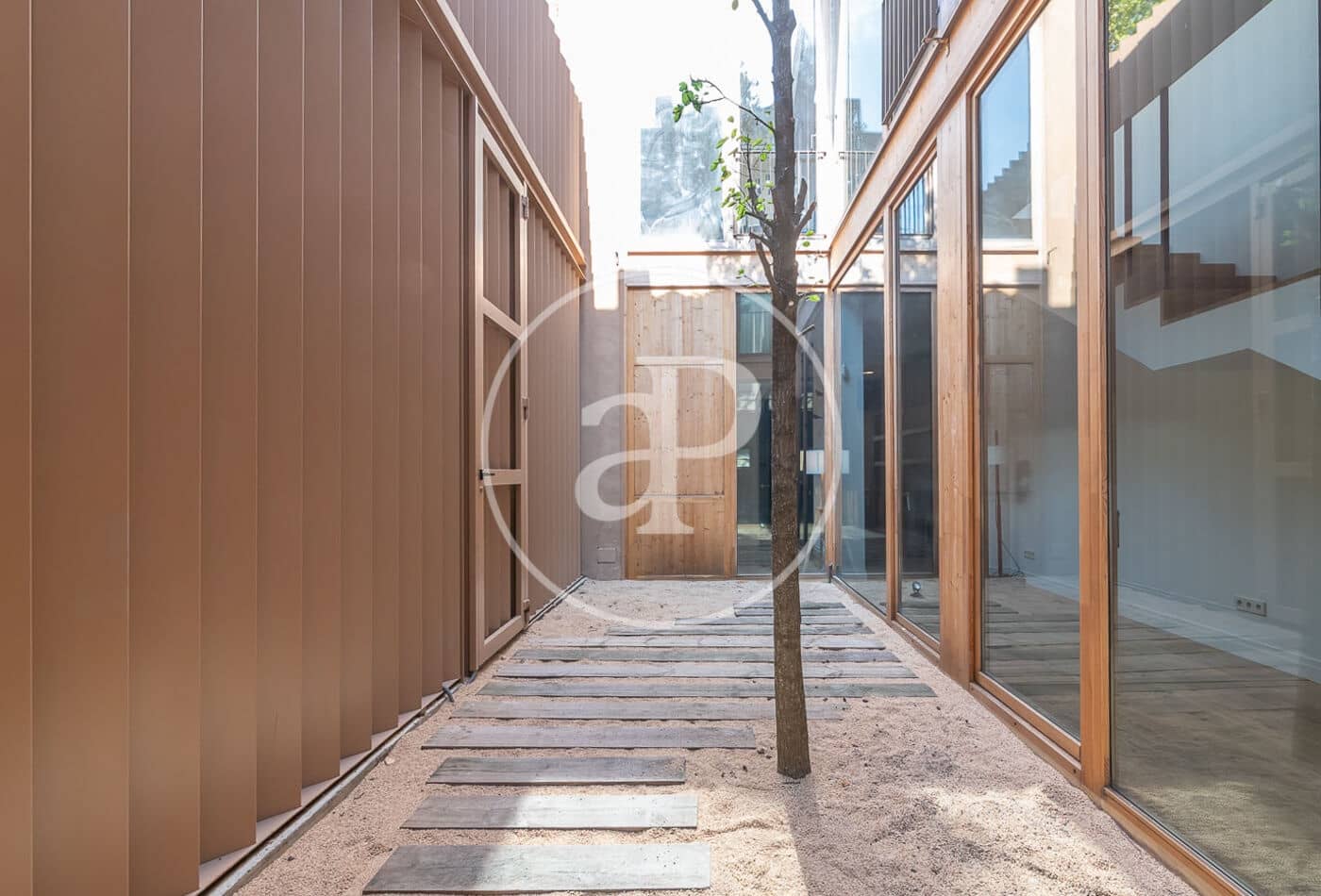 3 makuuhuone Huvila vuokrattavana paikassa Barcelona kaupunki mukana uima-altaan 
autotalli - 7 850 € (Ref: 9788386)