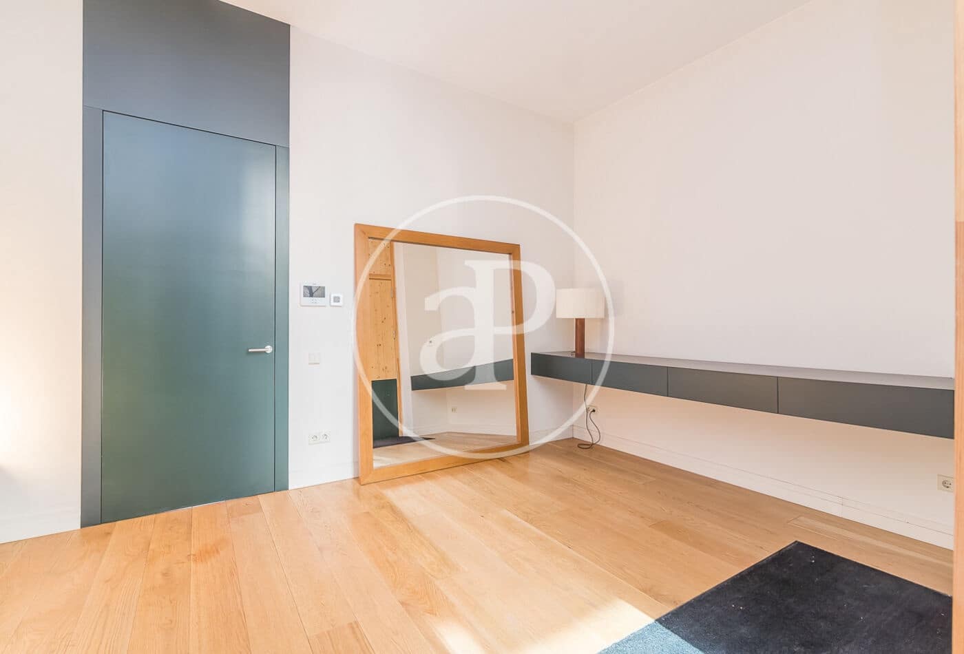 3 makuuhuone Huvila vuokrattavana paikassa Barcelona kaupunki mukana uima-altaan 
autotalli - 7 850 € (Ref: 9788386)