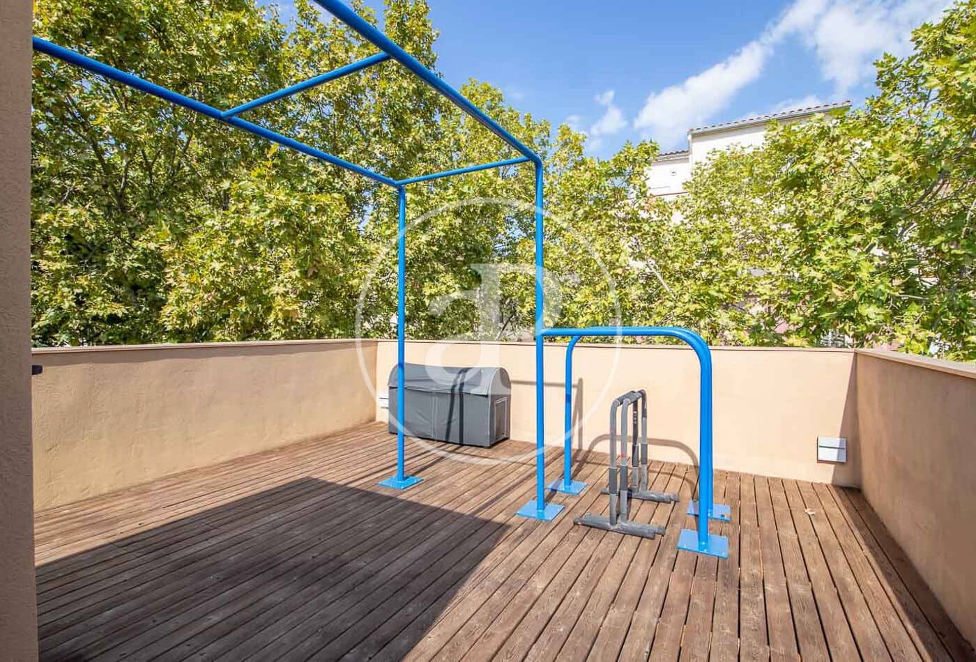 3 makuuhuone Huvila vuokrattavana paikassa Barcelona kaupunki mukana uima-altaan 
autotalli - 7 850 € (Ref: 9788386)