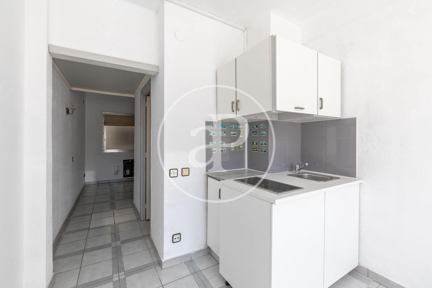 1 soveværelse Lejlighed til salg i Barcelona by - € 220.000 (Ref: 9791037)