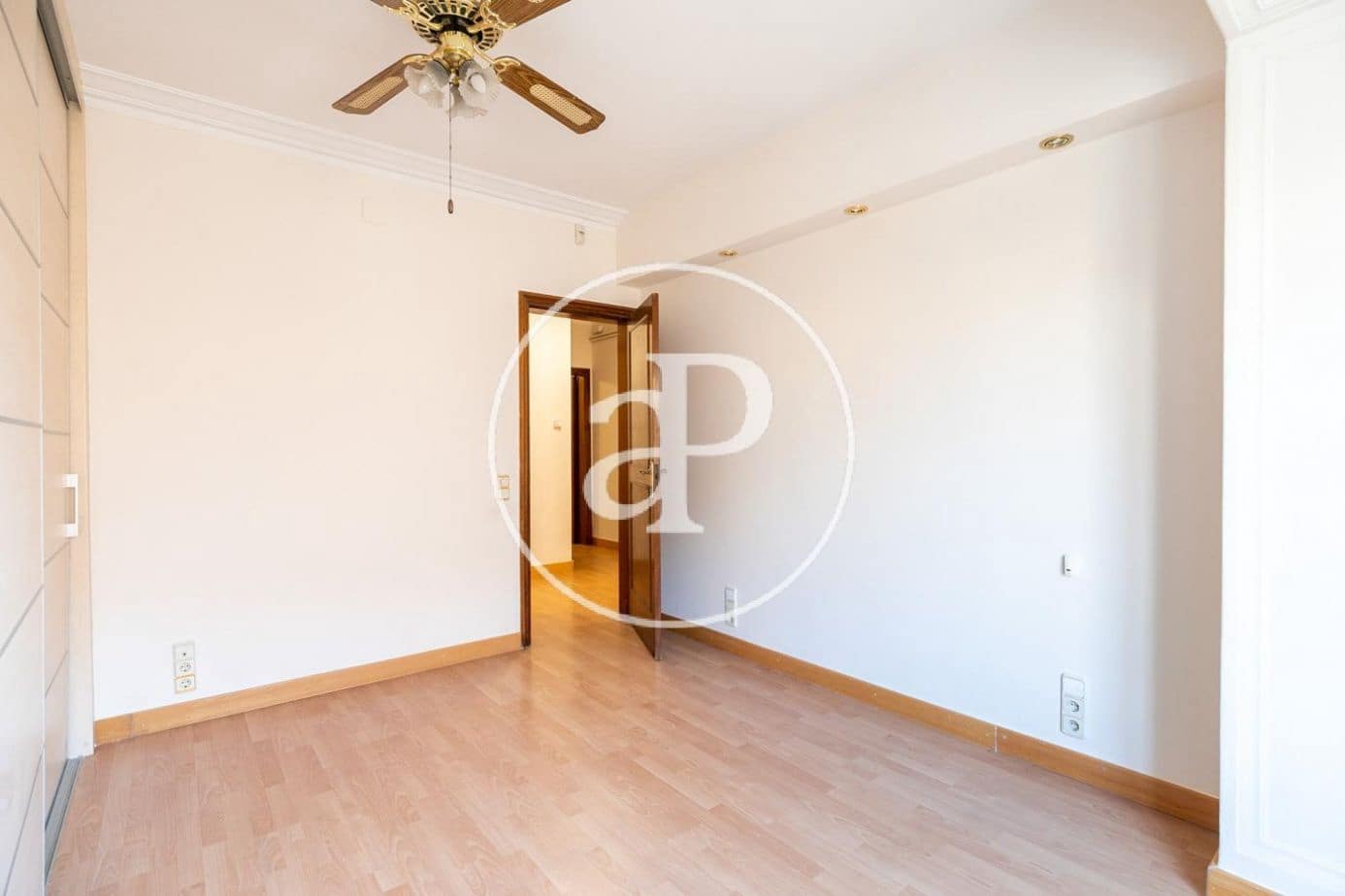 4 camera da letto Appartamento da affittare in Barcelona citta - 1.825 € (Rif: 9791038)