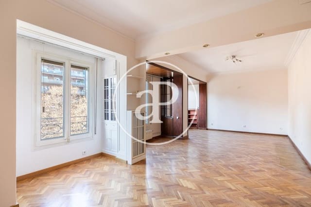 4 soveværelse Lejlighed til leje i Sant Antoni, Barcelona by - € 1.825 (Ref: 9791038)