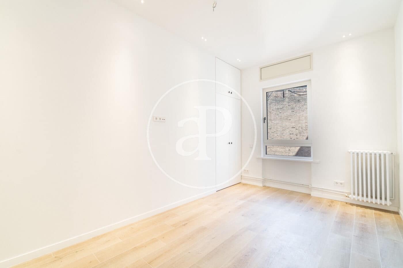 Apartamento de 4 habitaciones en Barcelona ciudad en alquiler - 5.900 € (Ref: 9791041)
