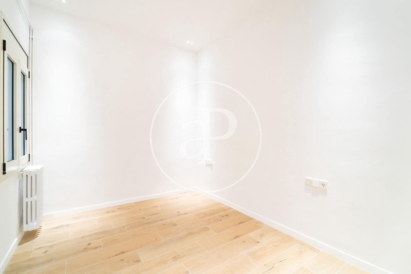 Apartamento de 4 habitaciones en Barcelona ciudad en alquiler - 5.900 € (Ref: 9791041)