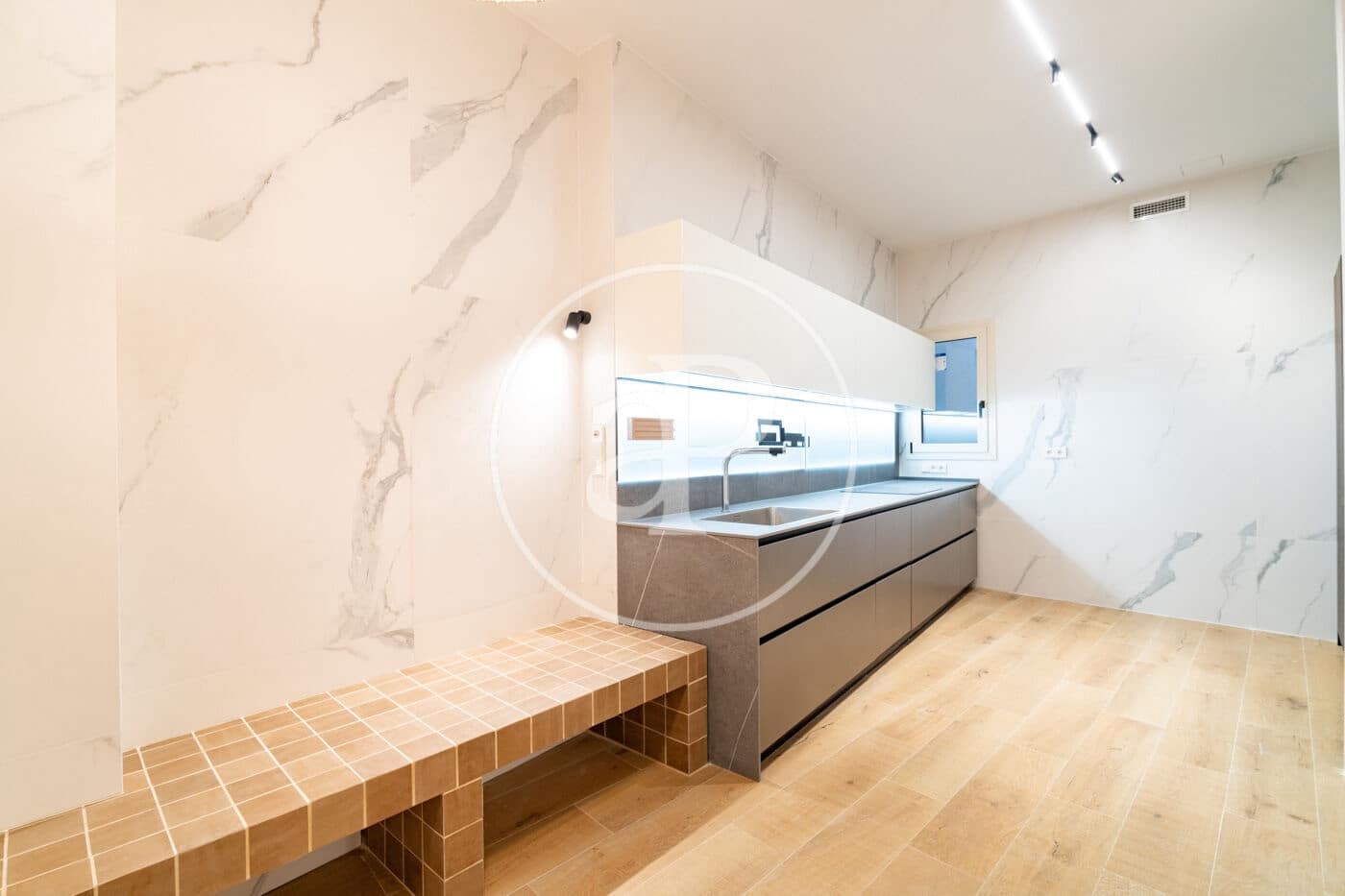 Apartamento de 4 habitaciones en Barcelona ciudad en alquiler - 5.900 € (Ref: 9791041)